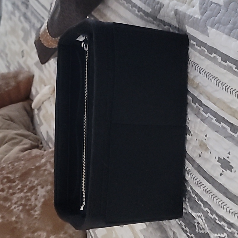 Neverfull organizer with detachable zipper part